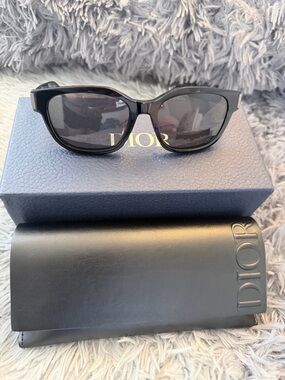 Dior Glossy Black Cat-Eye Sunglasses with Dark Lenses -like new with case,box